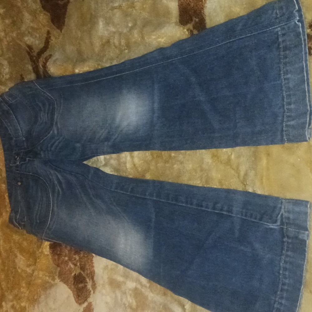 Jeans - Picture 2 of 4